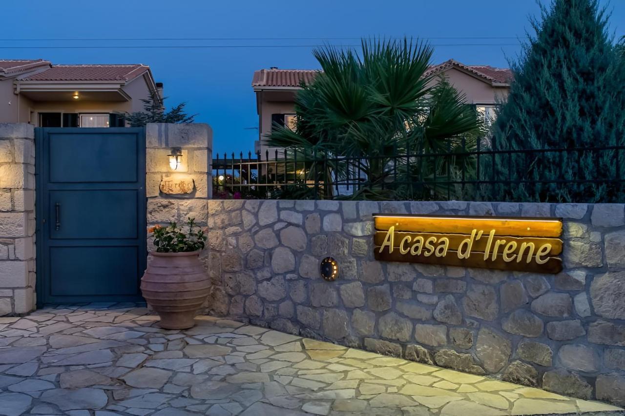 A Casa D'Irene Apartment Mantzavinata Exterior photo