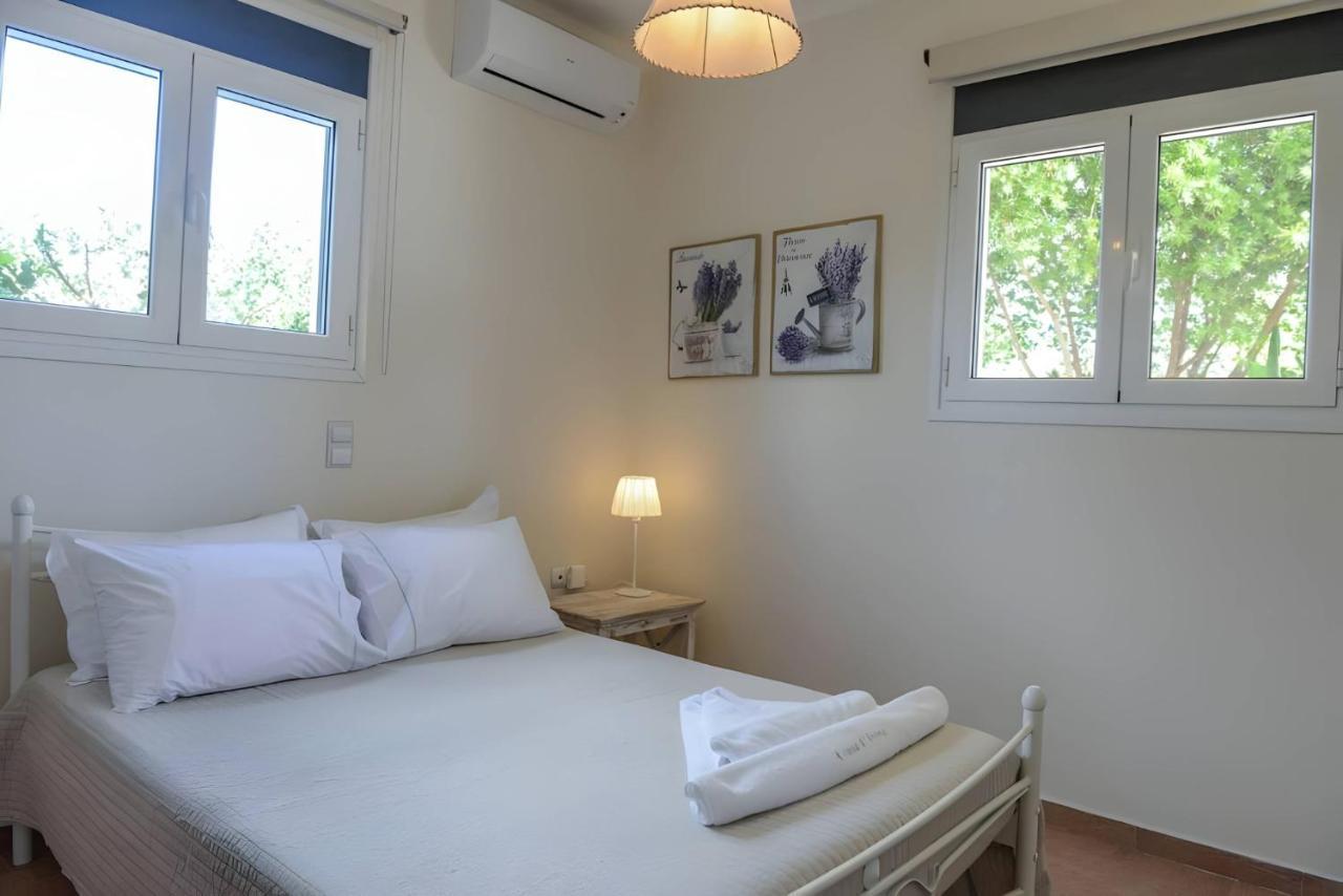 A Casa D'Irene Apartment Mantzavinata Exterior photo