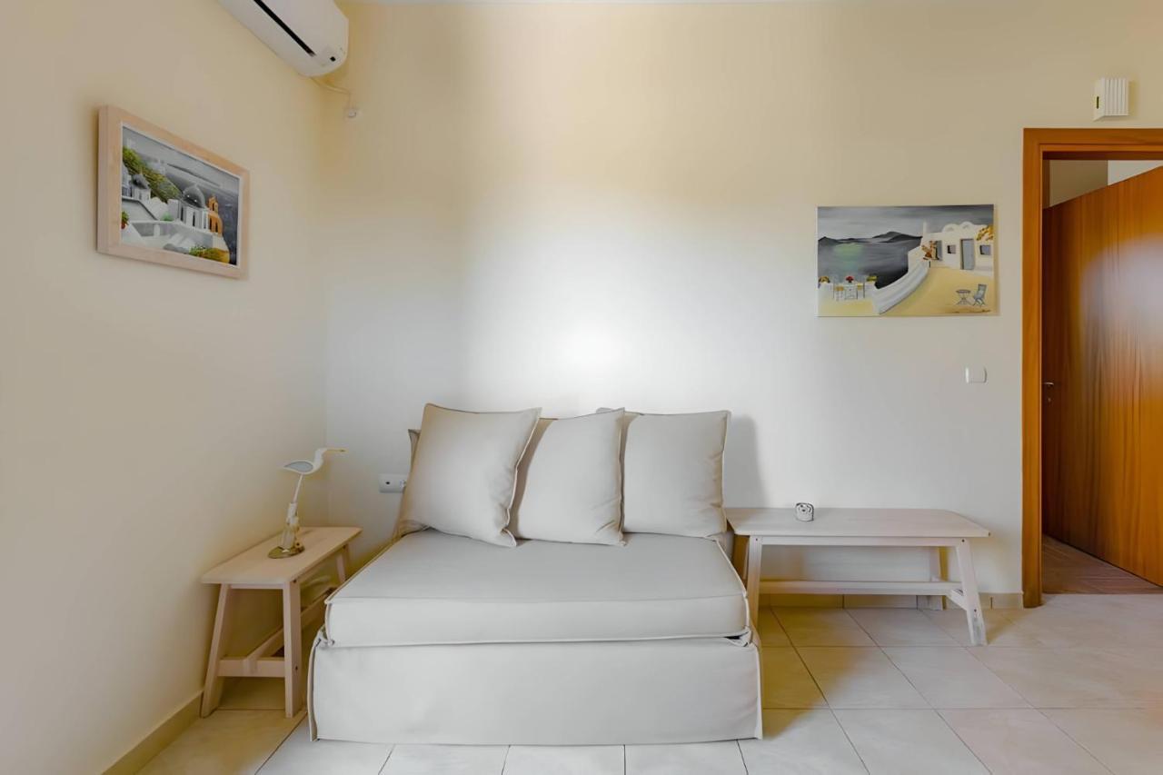 A Casa D'Irene Apartment Mantzavinata Exterior photo